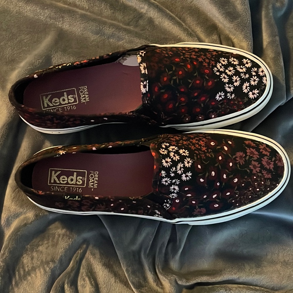 Keds sz6 sneakers